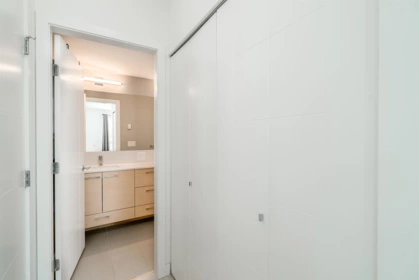 Entry Foyer Photo of 225 13963 105 Boulevard, Surrey, BC