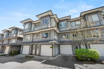 Front Yard Photo of 146 18701 66 Avenue, Surrey, BC