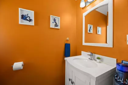 Guest Bathroom Photo of 146 18701 66 Avenue, Surrey, BC