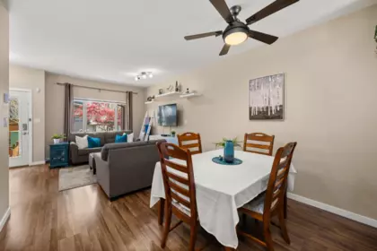 Kitchen Photo of 146 18701 66 Avenue, Surrey, BC