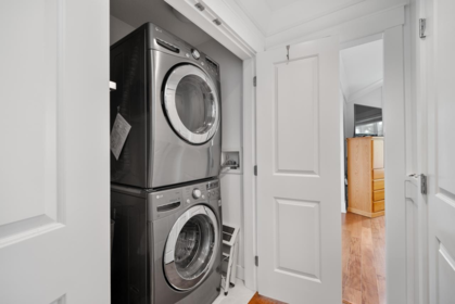 Hallway Photo of 3288 W 32nd Avenue, Vancouver, BC