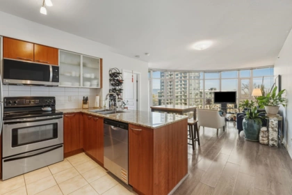 Breakfast Nook Photo of 751 1483 E King Edward Avenue, Vancouver, BC