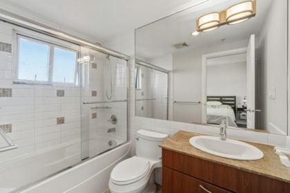 Laundry Room Photo of 751 1483 E King Edward Avenue, Vancouver, BC
