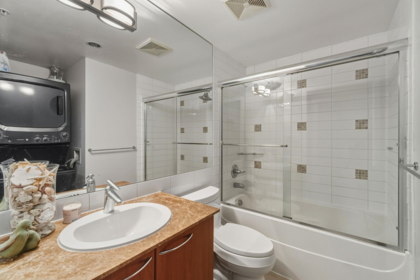 Mudroom Photo of 751 1483 E King Edward Avenue, Vancouver, BC