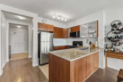 Primary Bathroom Photo of 751 1483 E King Edward Avenue, Vancouver, BC