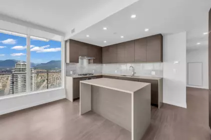 Kitchen Photo of 4910 2108 Gilmore Avenue, Burnaby, BC
