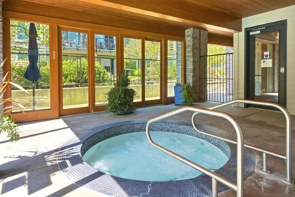 Entry Foyer Photo of 315 6688 120 Street, Surrey, BC
