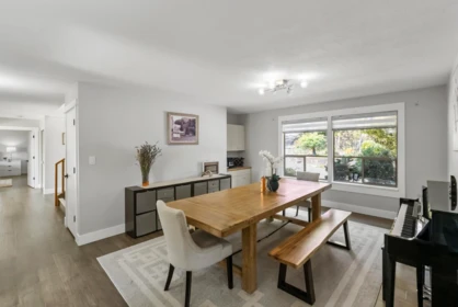 Kitchen Photo of 16498 77 Avenue, Surrey, BC