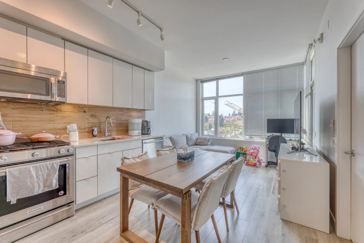 Family Room Photo of 1502 200 Nelson's Crescent, New Westminster, BC