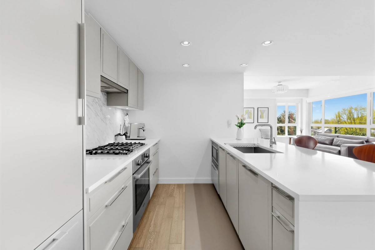 Living Room Photo of 304 7828 Granville Street, Vancouver, BC