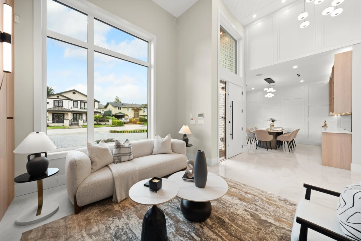 Living Room Photo of 6400 Riverdale Drive, Richmond, BC