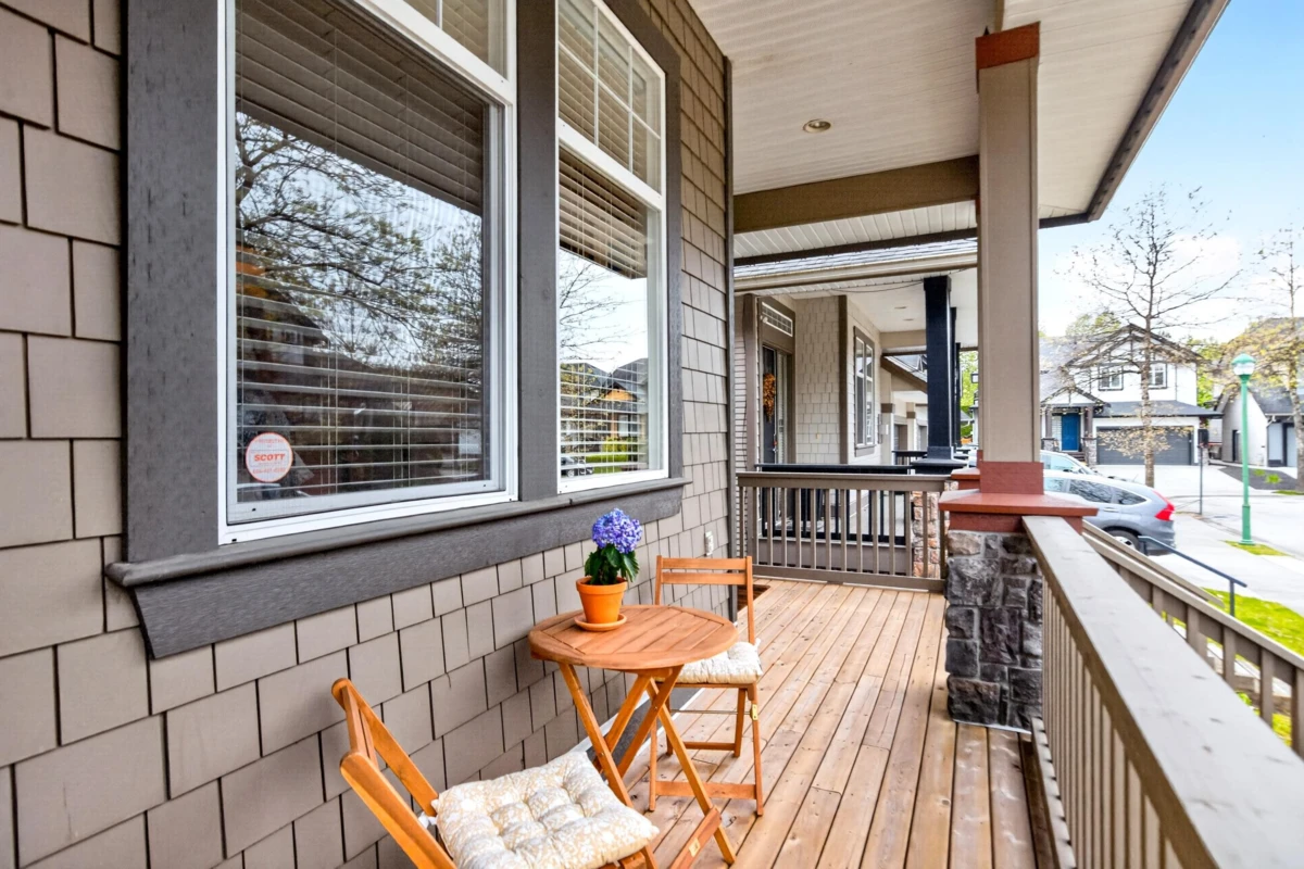 Living Room Photo of 19650 Alouette Boulevard, Pitt Meadows, BC