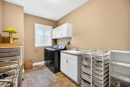 Mudroom Photo of 19650 Alouette Boulevard, Pitt Meadows, BC
