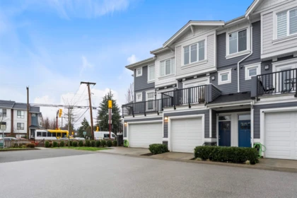 Front Yard Photo of 8 7167 116 Street, Delta, BC