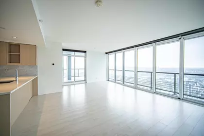 4802 4730 Lougheed Highway, Burnaby, BC, Burnaby — Apartment/Condo for sale