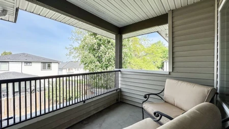 Office / Den Photo of 10831 130 Street, Surrey, BC