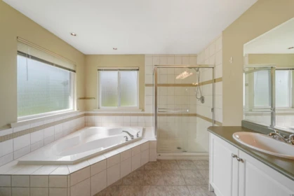Mudroom Photo of 18202 69 Avenue, Surrey, BC