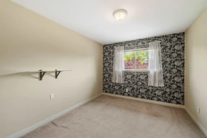 Office / Den Photo of 18202 69 Avenue, Surrey, BC