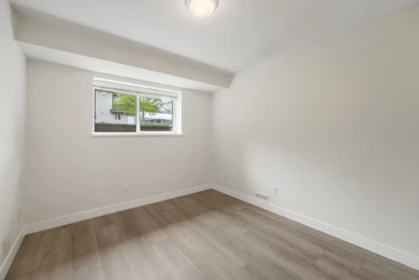 Outdoor Deck Photo of 18202 69 Avenue, Surrey, BC