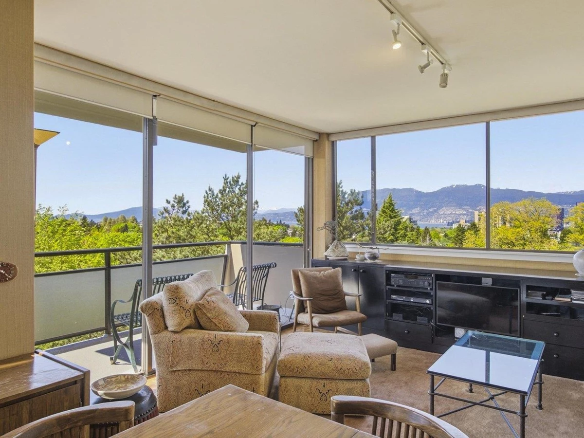 Family Room Photo of 900 1685 W 14th Avenue, Vancouver, BC