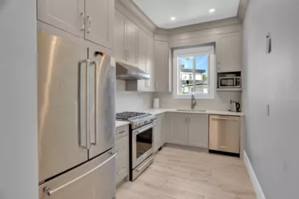 Guest Bathroom Photo of 5248 Central Avenue, Ladner, BC