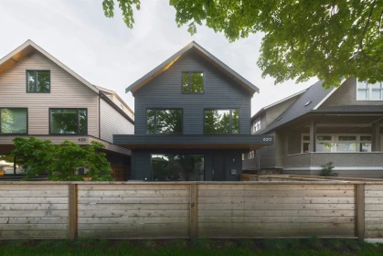 Backyard Photo of 1 620 E 46th Avenue, Vancouver, BC