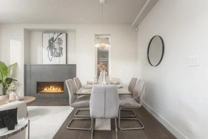 Breakfast Nook Photo of 1 620 E 46th Avenue, Vancouver, BC