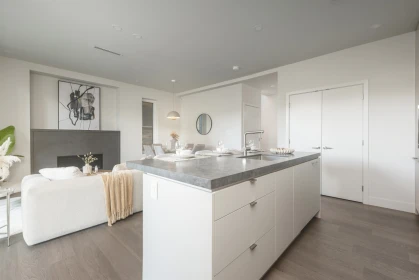 Kitchen Island Photo of 1 620 E 46th Avenue, Vancouver, BC