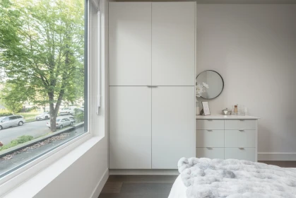 Powder Room Photo of 1 620 E 46th Avenue, Vancouver, BC