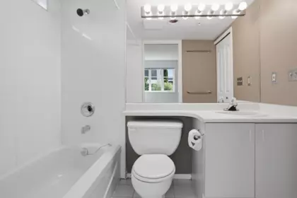Powder Room Photo of 737 W 7th Avenue, Vancouver, BC