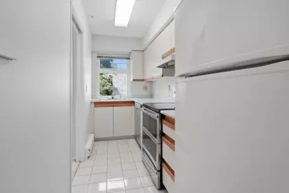 Primary Bedroom Photo of 737 W 7th Avenue, Vancouver, BC
