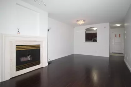 115 8180 Jones Road, Richmond, BC, Richmond — Apartment/Condo for sale