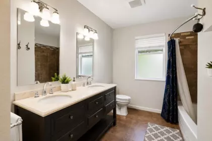Walk-In Closet Photo of 11142 85a Avenue, Delta, BC