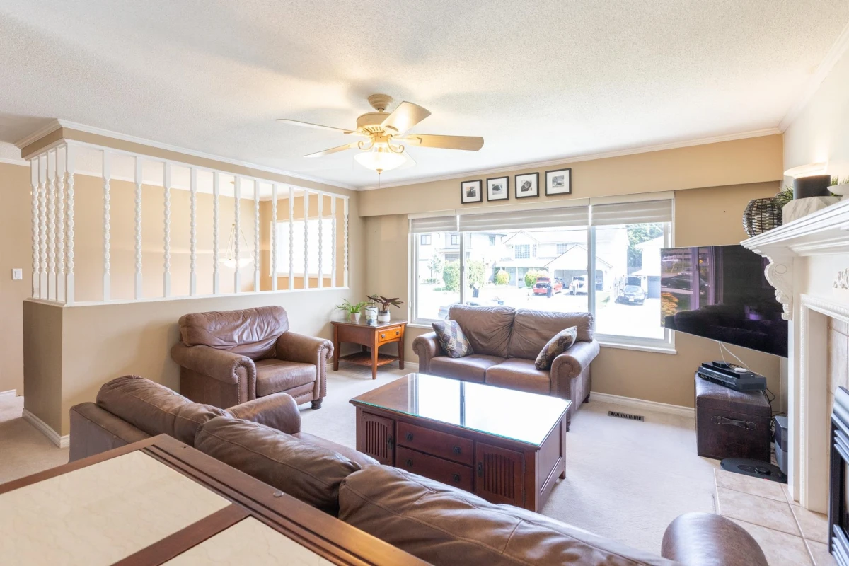 Dining Area Photo of 7907 118 Street, Delta, BC