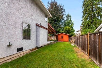 Fitness Center Photo Near 9291 158 Street, Surrey, BC