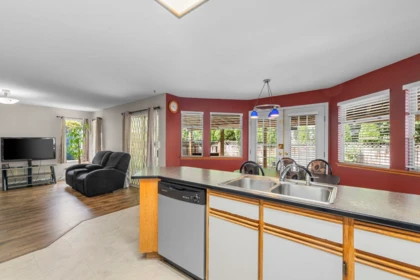 Office / Den Photo of 9291 158 Street, Surrey, BC
