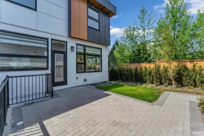Front Yard Photo of 13642 232 Street, Maple Ridge, BC