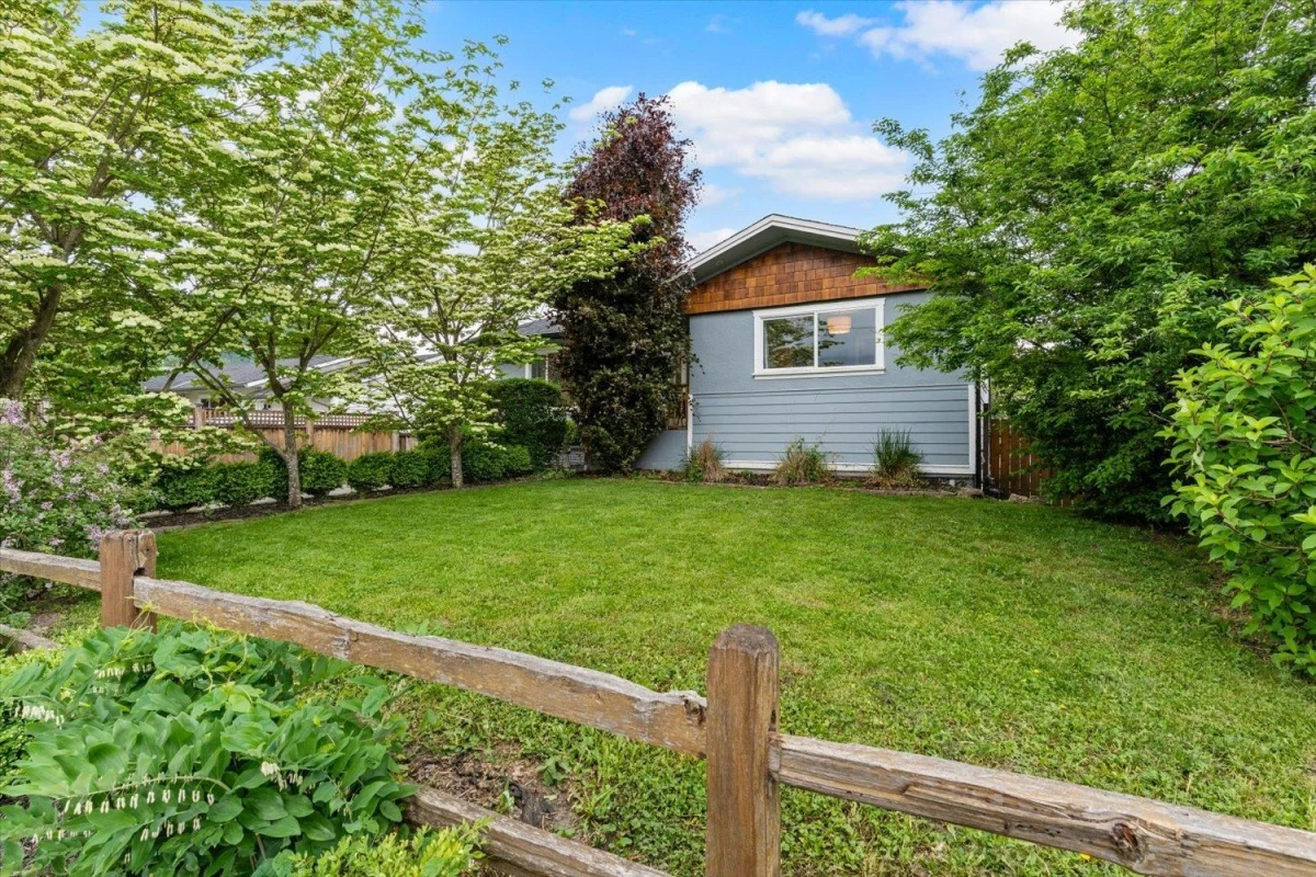 Exterior Rear Photo of 1723 Agassiz Avenue, Agassiz, BC