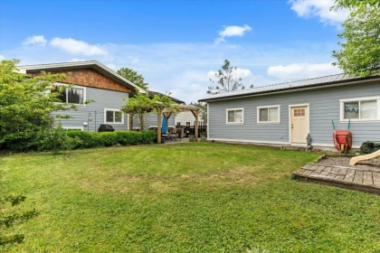 Front Yard Photo of 1723 Agassiz Avenue, Agassiz, BC