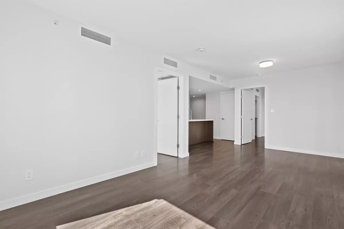 Dining Area Photo of 807 8238 Lord Street, Vancouver, BC