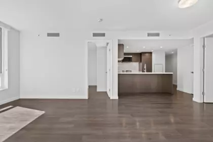807 8238 Lord Street, Vancouver, BC, Vancouver — Apartment/Condo for sale