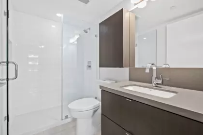 Hallway Photo of 807 8238 Lord Street, Vancouver, BC
