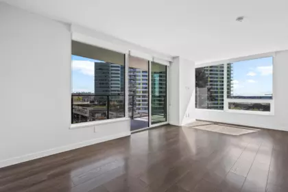 807 8238 Lord Street, Vancouver, BC, Vancouver — Apartment/Condo for sale