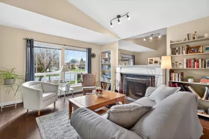 4851 208a Street, Langley, BC, Langley — Single Family Residence for sale
