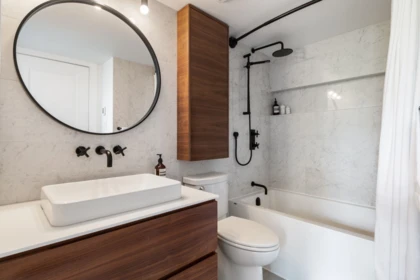 Hallway Photo of 301 2688 Watson Street, Vancouver, BC