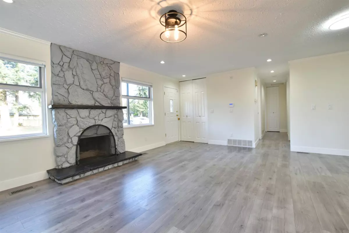 Family Room Photo of 20572 43 Avenue, Langley, BC
