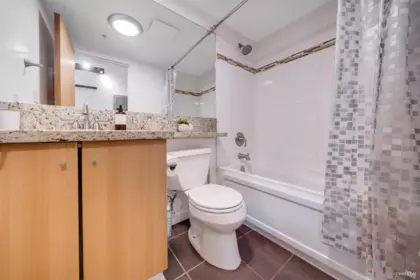 Powder Room Photo of 608 933 Seymour Street, Vancouver, BC