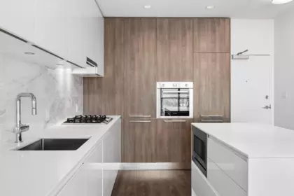 Kitchen Island Photo of 3709 4510 Halifax Way, Burnaby, BC