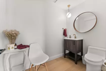 Powder Room Photo of 4894 58 Street, Delta, BC
