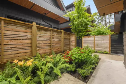Garden / Landscaping Photo of 5 371 E 33rd Avenue, Vancouver, BC
